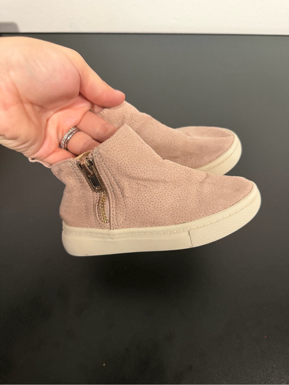 Kids Zip-Detail Suede High-Top Sneakers in Blush Pink
